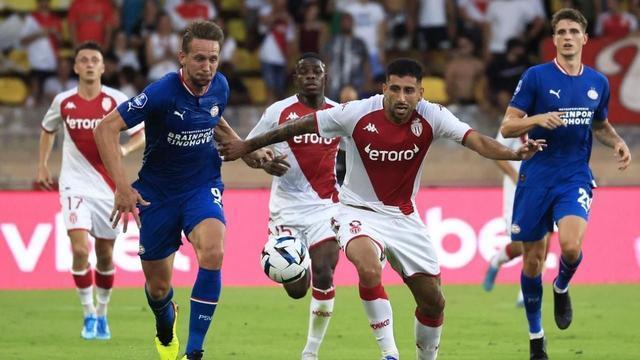 与此同时 与此同时