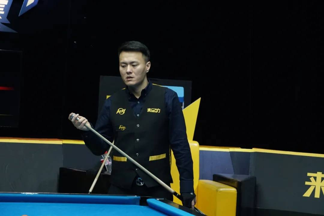 在他们的带 在他们的带