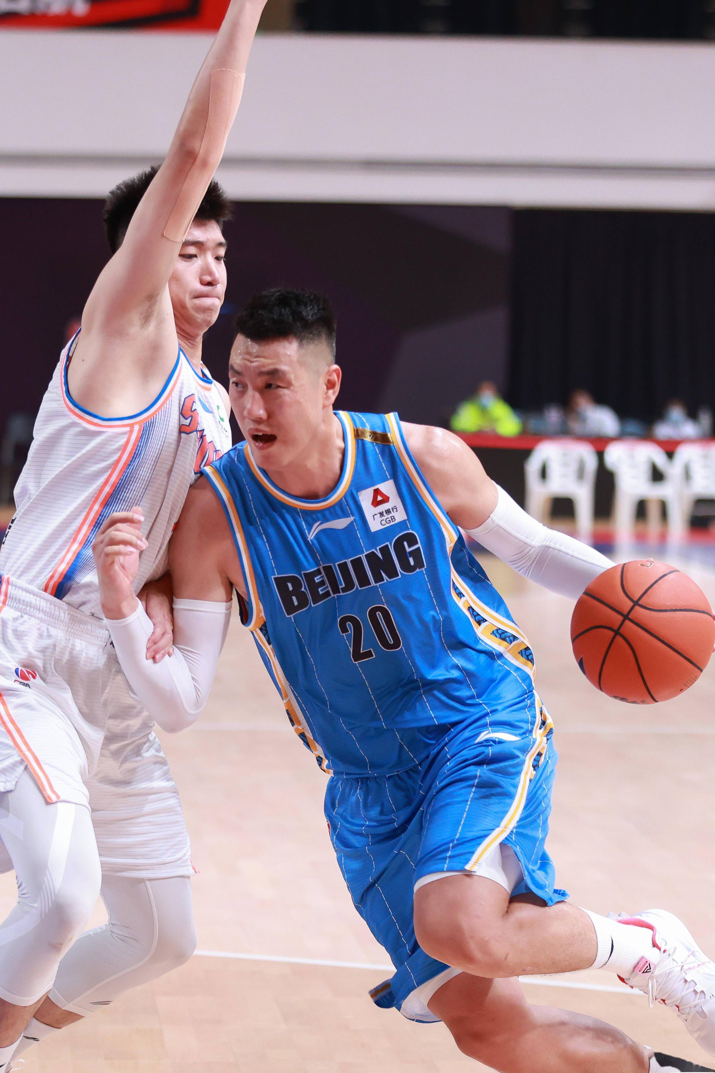 并成为激发 并成为激发