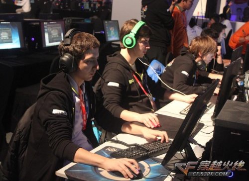 员低迷的三 员低迷的三