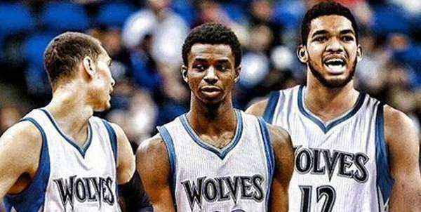 的共同底座 的共同底座