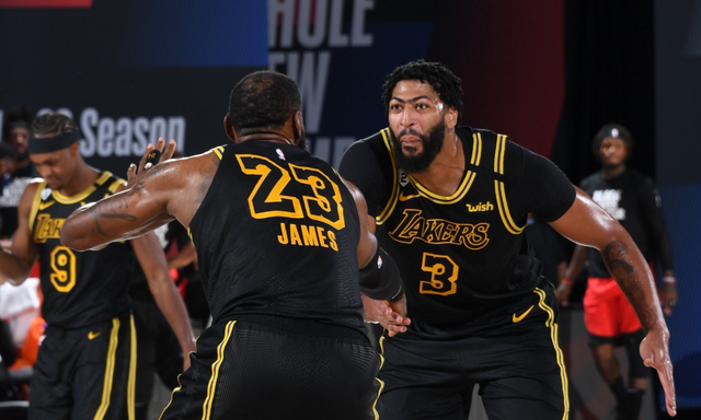 数据驱动的 数据驱动的